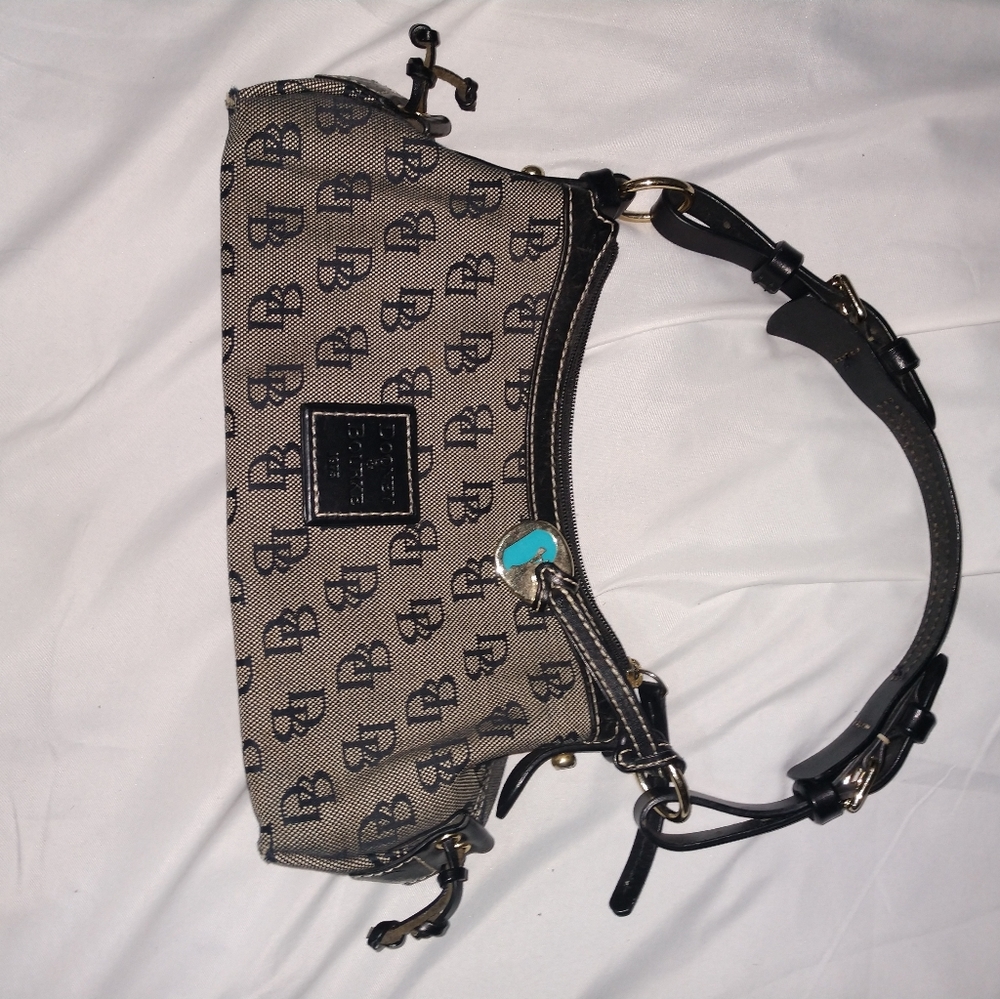 Dooney&bourke